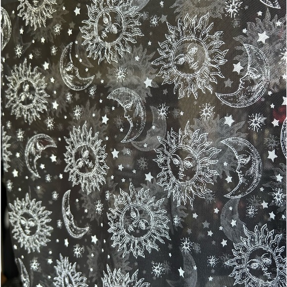 Mesh Top - Picture 3 of 4